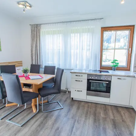 Huberhof 5 By Alpenidyll * Schladming